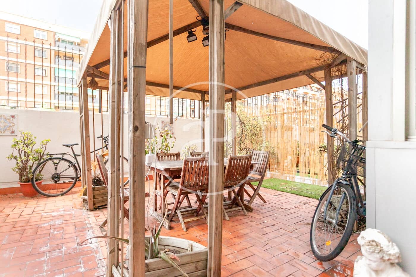 2 soveværelse Lejlighed til leje i Valencia by - € 1.200 (Ref: 9174942)