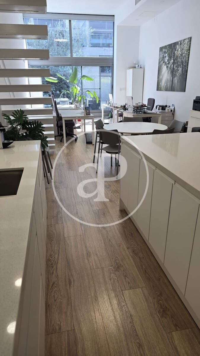 1 sypialnia Apartament na sprzedaż w Miasto Walencja z basenem - 350 000 € (Ref: 9181264)