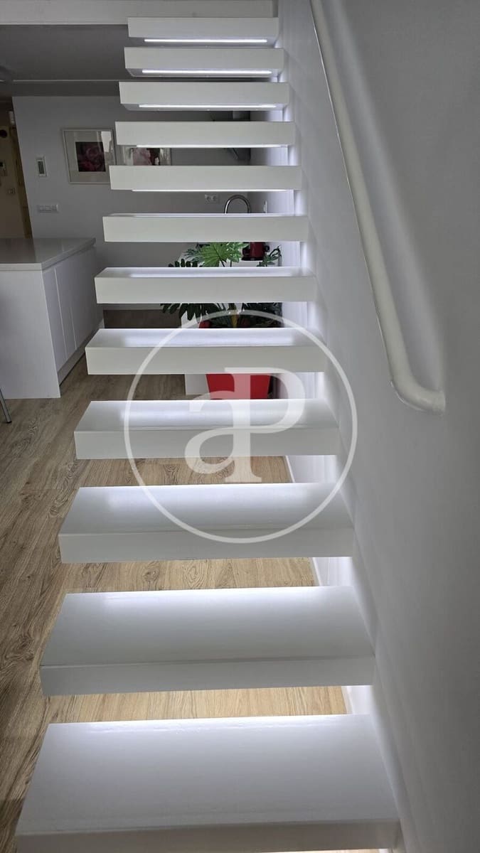 1 sypialnia Apartament na sprzedaż w Miasto Walencja z basenem - 350 000 € (Ref: 9181264)