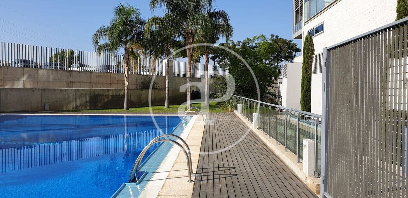 1 sypialnia Apartament na sprzedaż w Miasto Walencja z basenem - 350 000 € (Ref: 9181264)