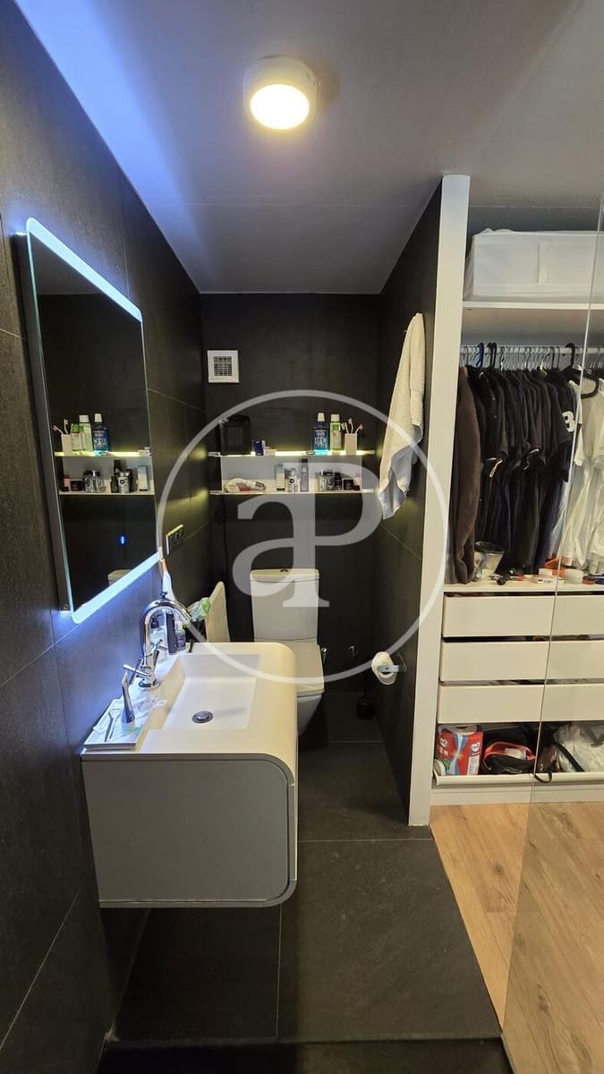 1 sypialnia Apartament na sprzedaż w Miasto Walencja z basenem - 295 000 € (Ref: 9181265)