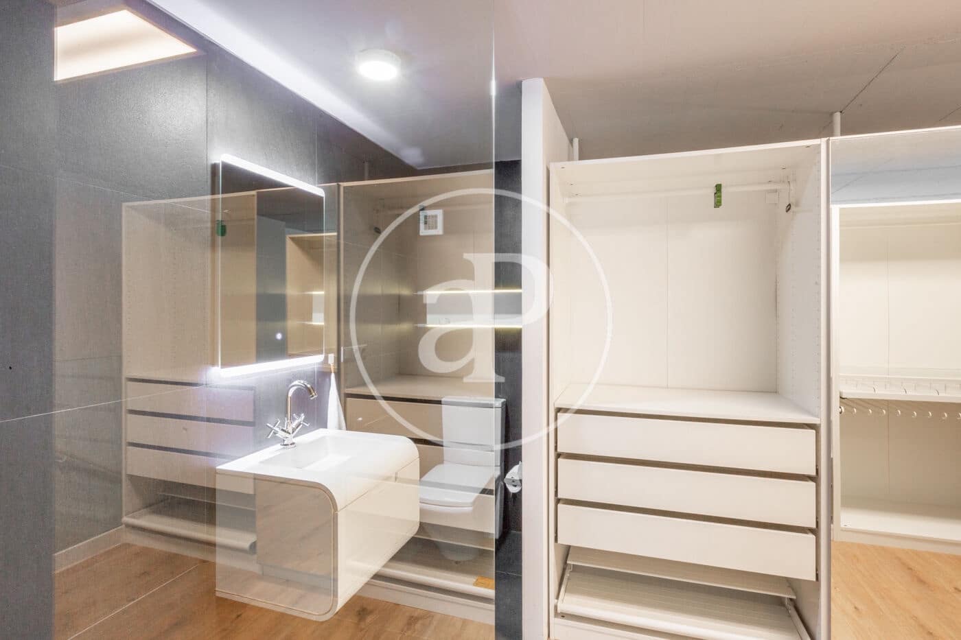 1 makuuhuone Huoneisto myytävänä paikassa Valencia kaupunki mukana uima-altaan - 295 000 € (Ref: 9181265)