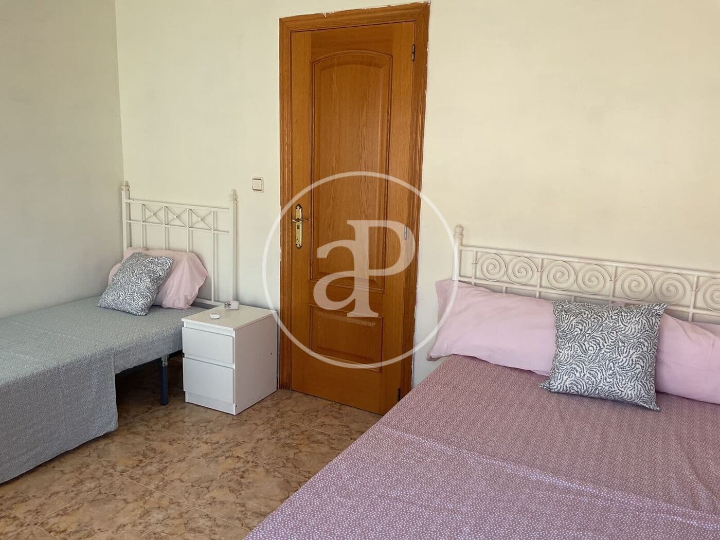 4 bedroom Villa for rent in Tavernes de la Valldigna - € 1,600 (Ref: 9185693)