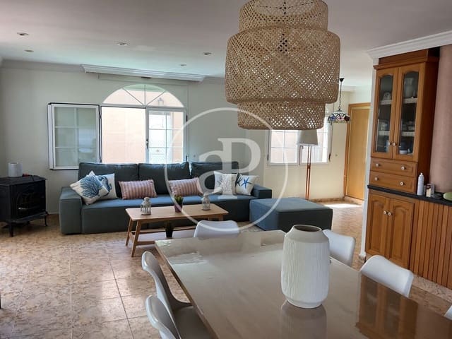 4 slaapkamer Villa te huur in Tavernes de la Valldigna met garage - € 3.000 (Ref: 9185693)