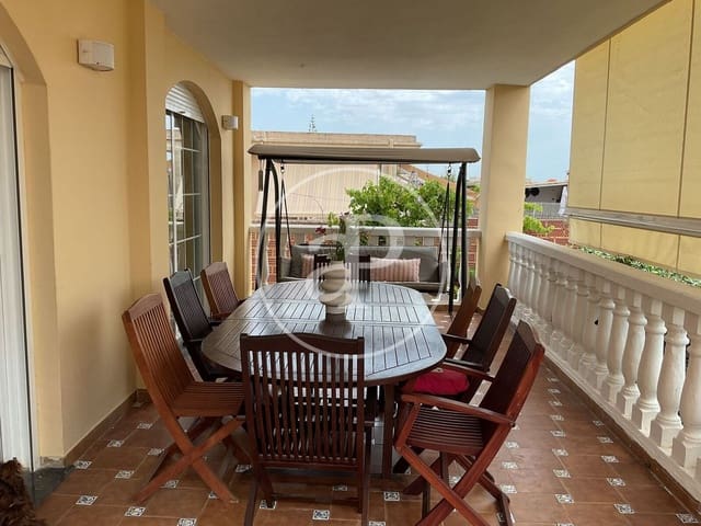 4 slaapkamer Villa te huur in Tavernes de la Valldigna met garage - € 3.000 (Ref: 9185693)