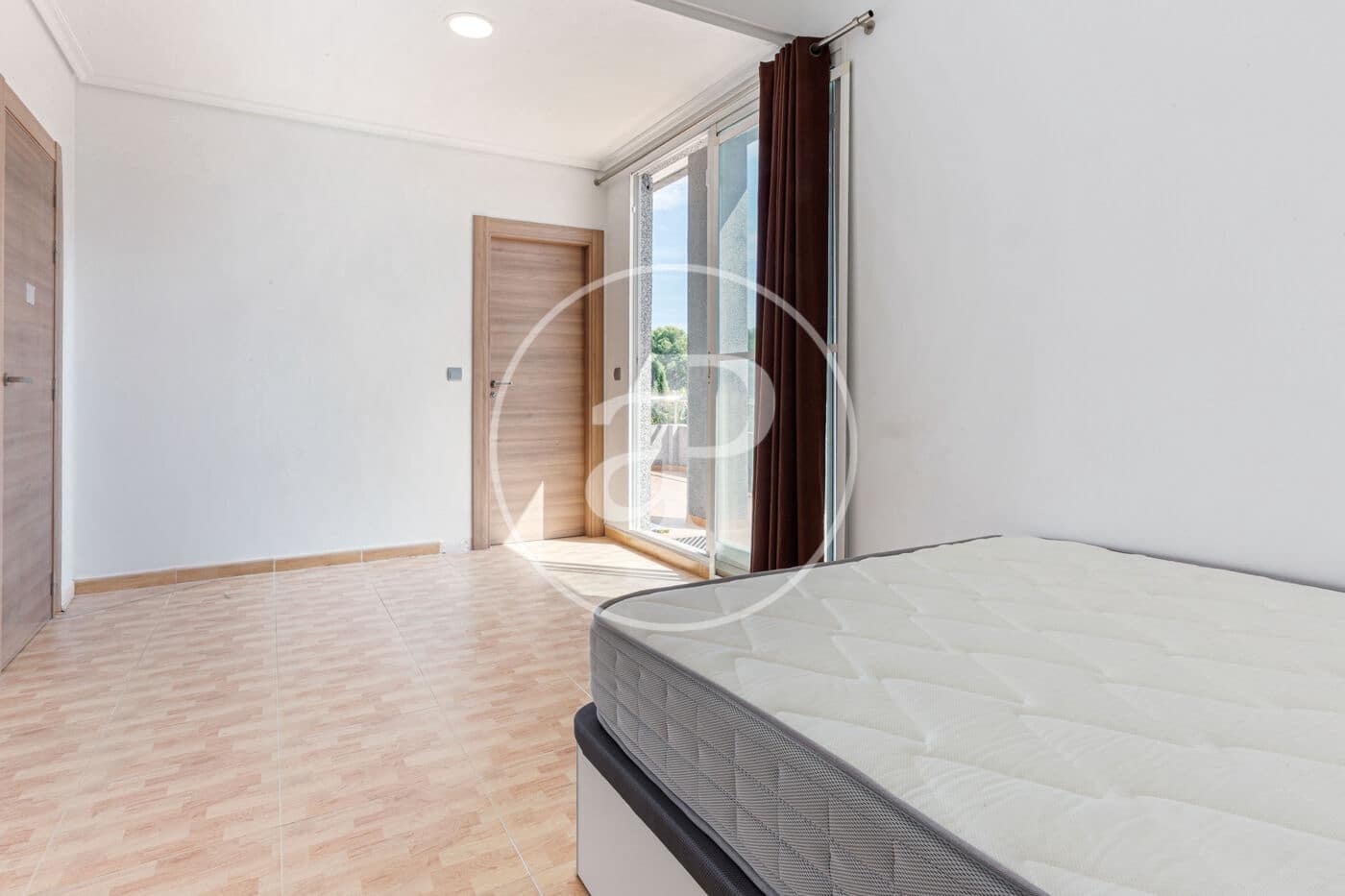 4 soveværelse Villa til salg i Calicanto med swimmingpool - € 495.000 (Ref: 9187190)