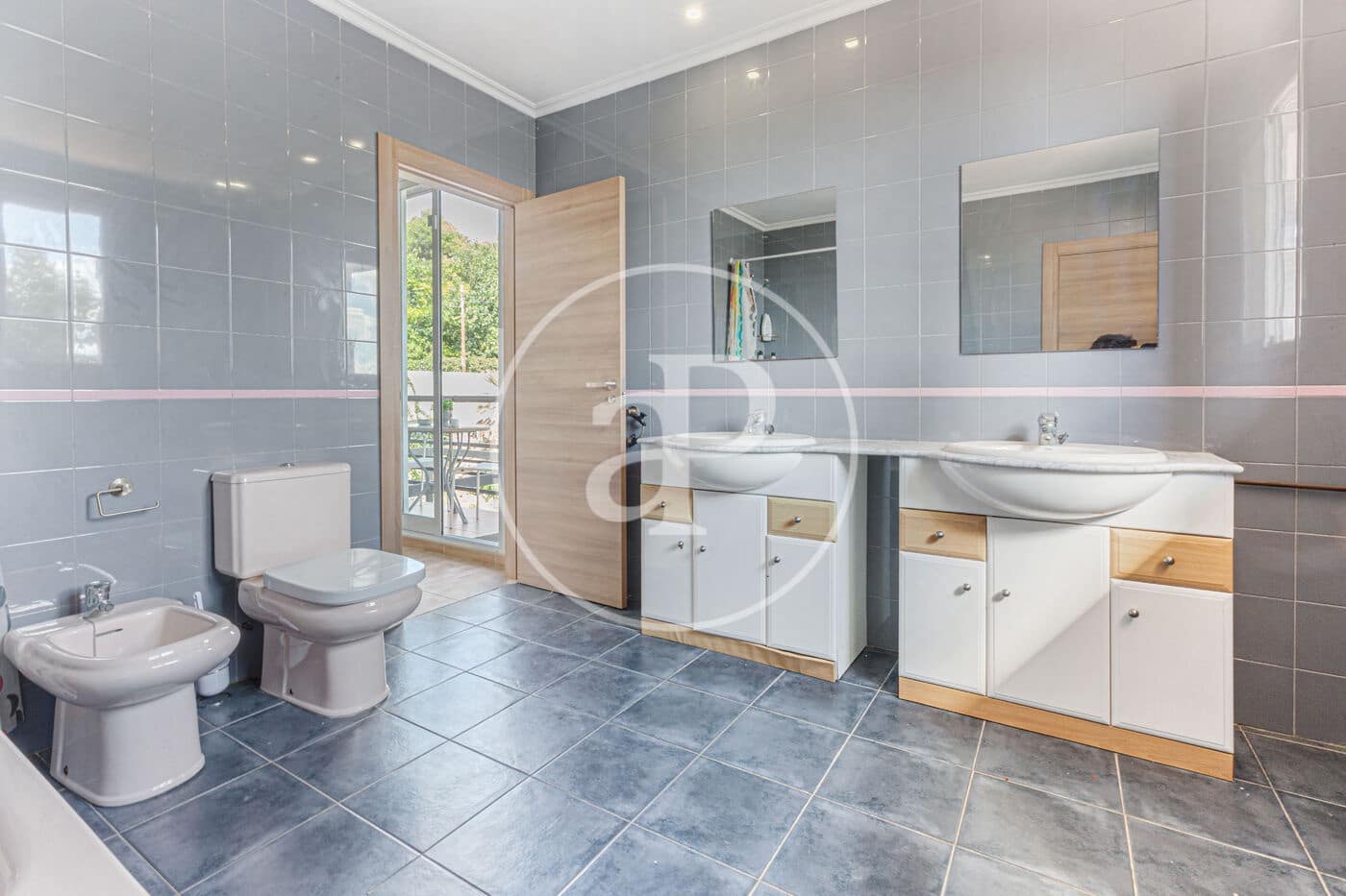 4 soveværelse Villa til salg i Calicanto med swimmingpool - € 495.000 (Ref: 9187190)