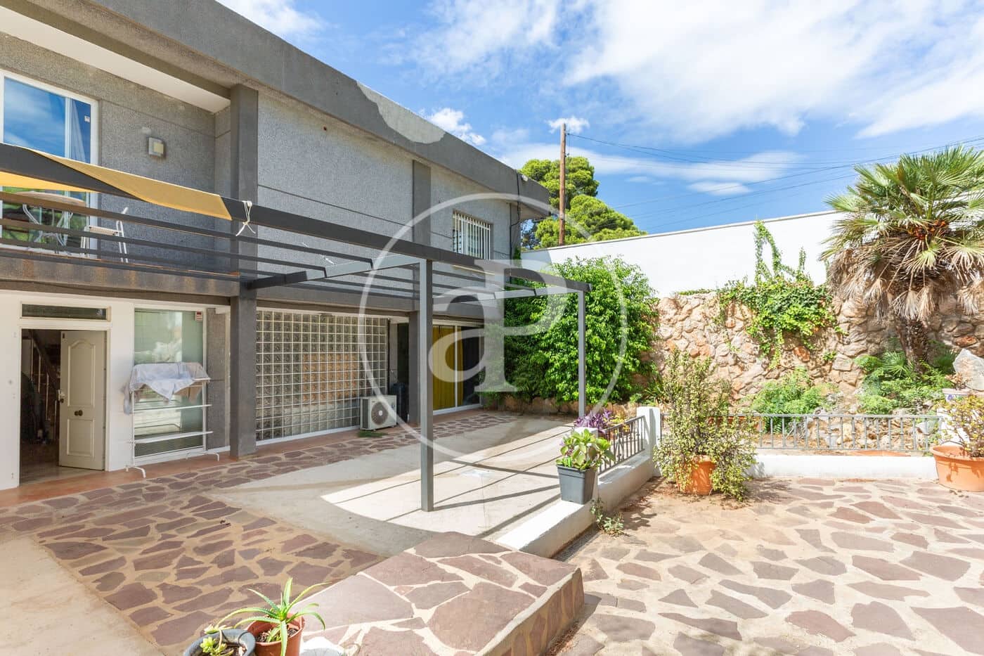 4 soveværelse Villa til salg i Calicanto med swimmingpool - € 495.000 (Ref: 9187190)