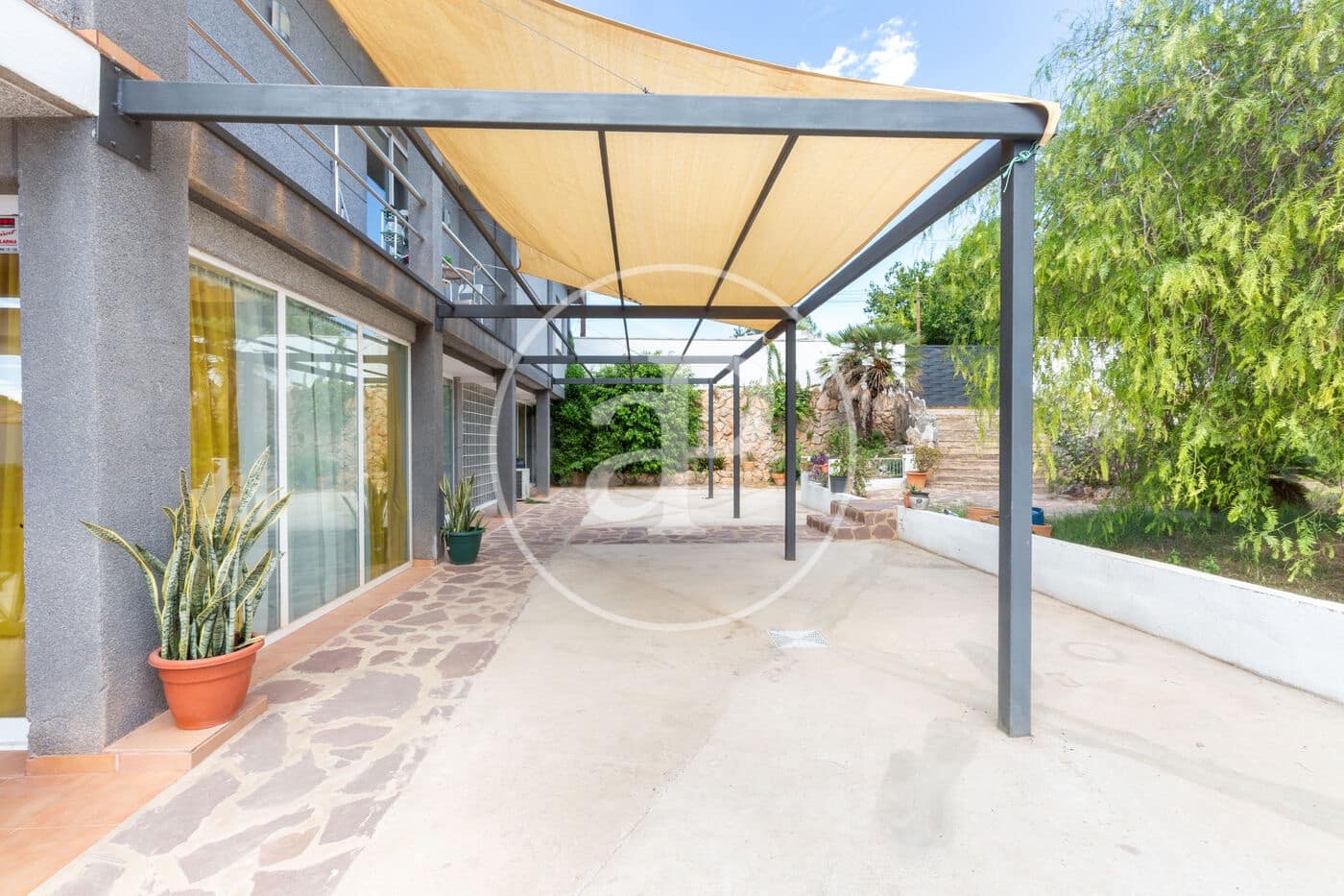 4 soveværelse Villa til salg i Calicanto med swimmingpool - € 495.000 (Ref: 9187190)