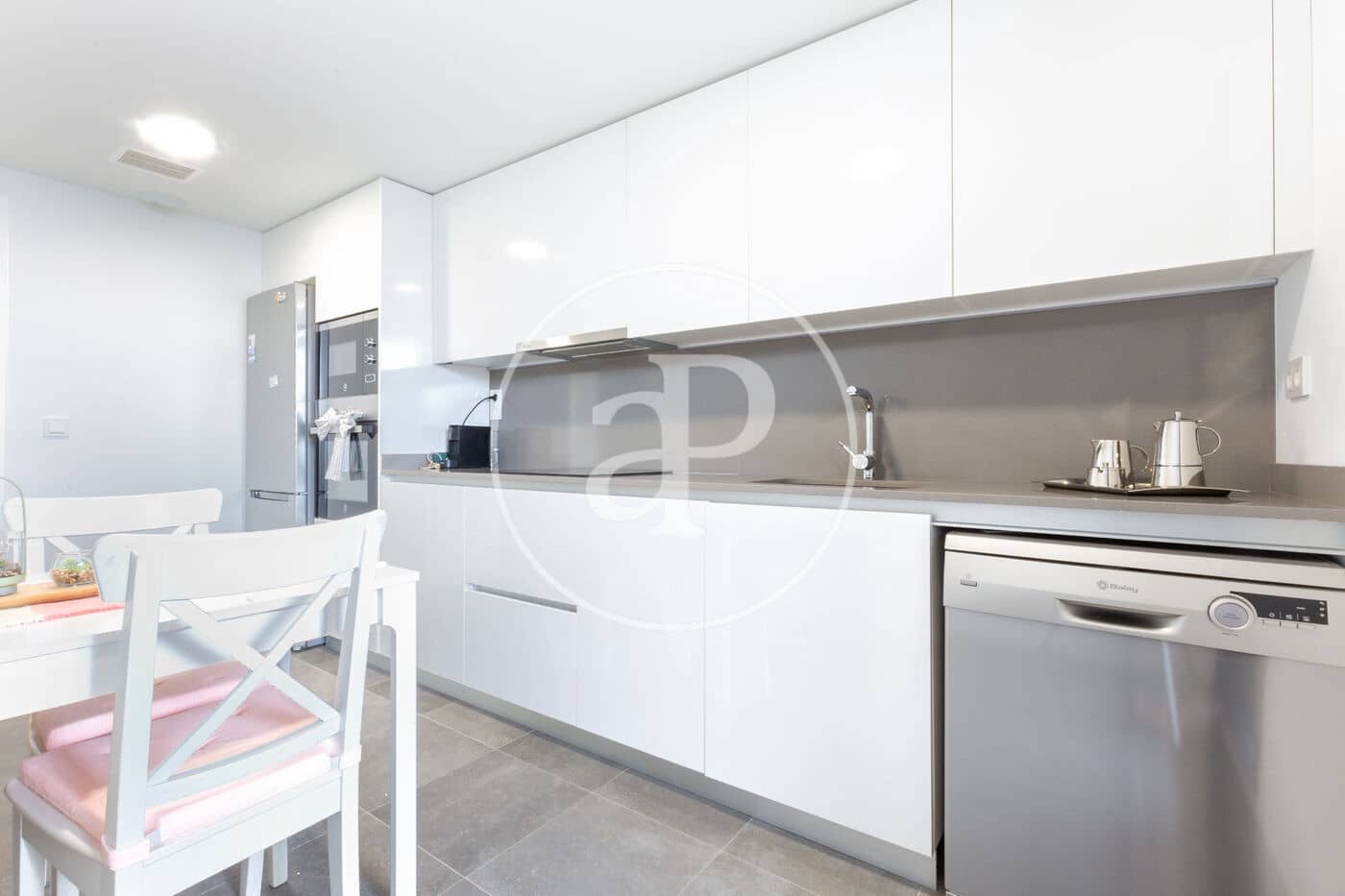 3 camera da letto Appartamento da affittare in Valencia citta con piscina - 2.500 € (Rif: 9188701)