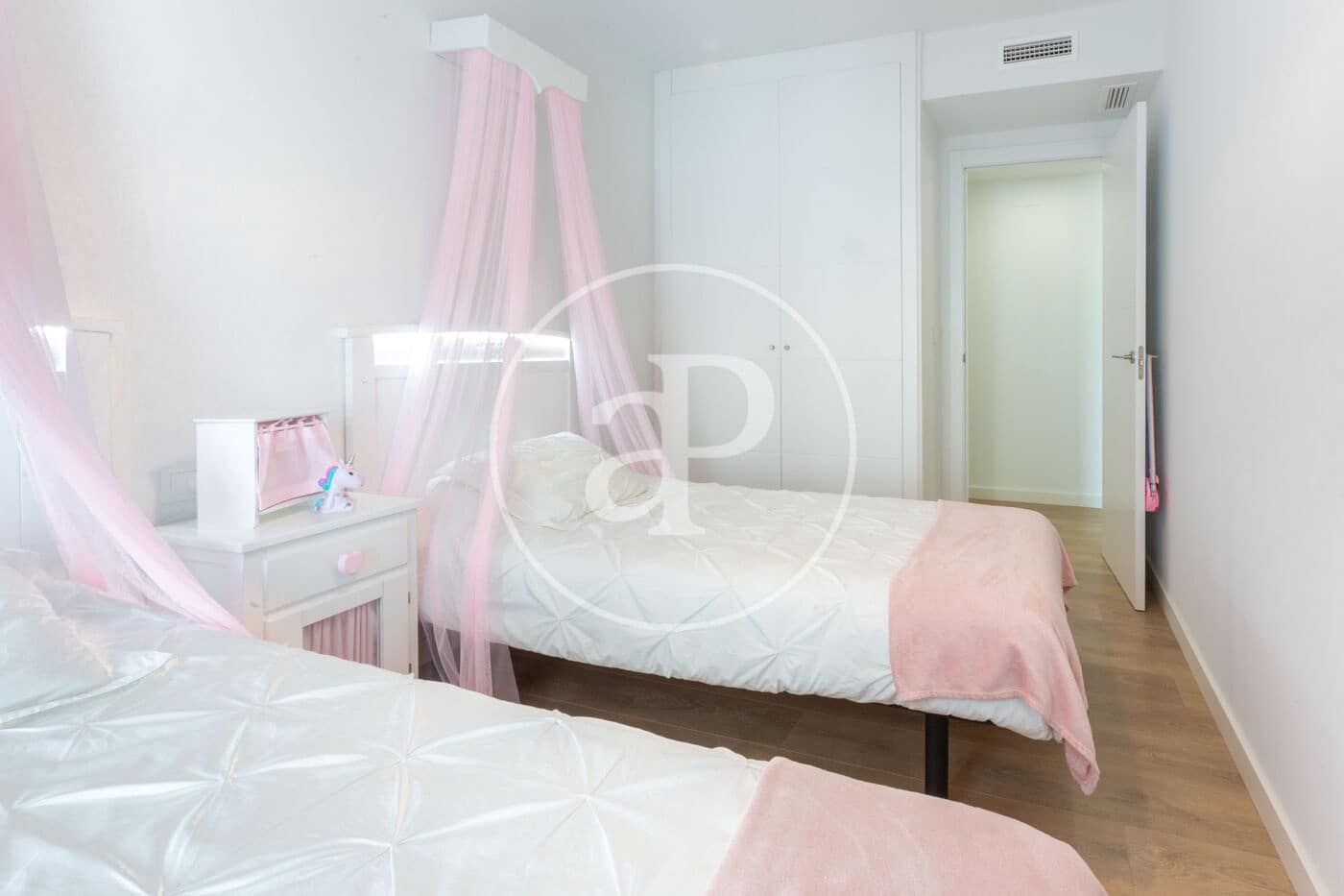3 camera da letto Appartamento da affittare in Valencia citta con piscina - 2.500 € (Rif: 9188701)