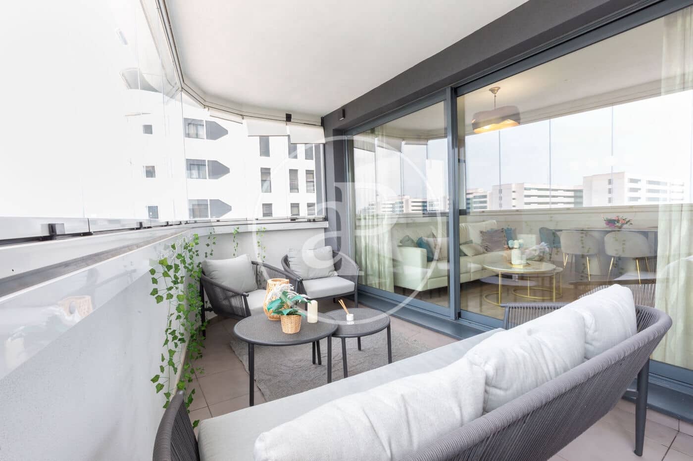 3 camera da letto Appartamento da affittare in Valencia citta con piscina - 2.500 € (Rif: 9188701)