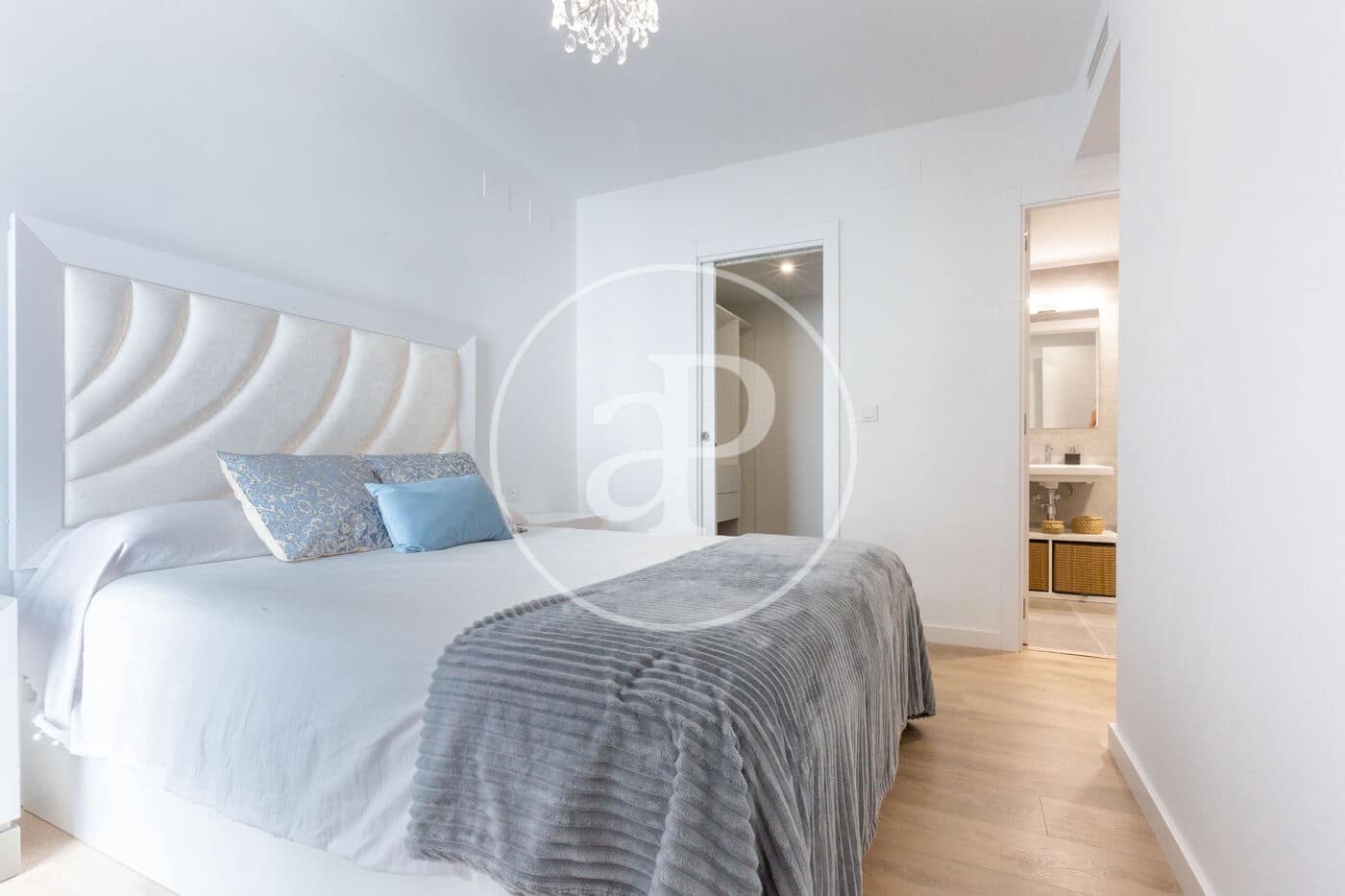3 camera da letto Appartamento da affittare in Valencia citta con piscina - 2.500 € (Rif: 9188701)