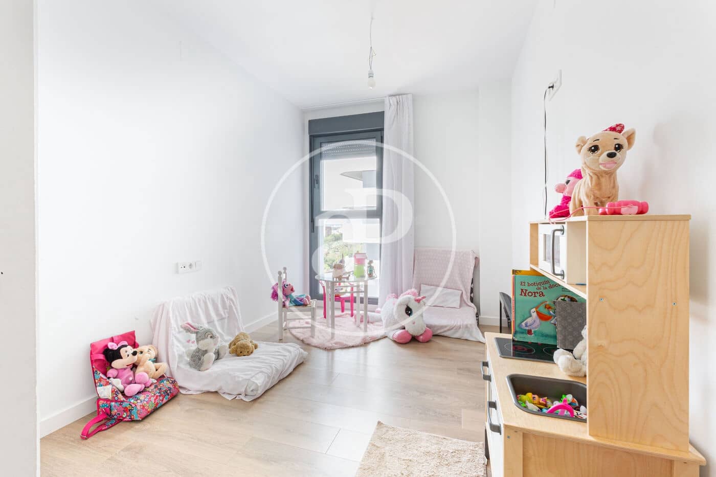 3 camera da letto Appartamento da affittare in Valencia citta con piscina - 2.500 € (Rif: 9188701)