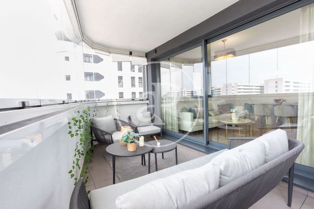 3 bedroom Apartment for rent in Malilla, Valencia city with pool - € 2,500 (Ref: 9188701)