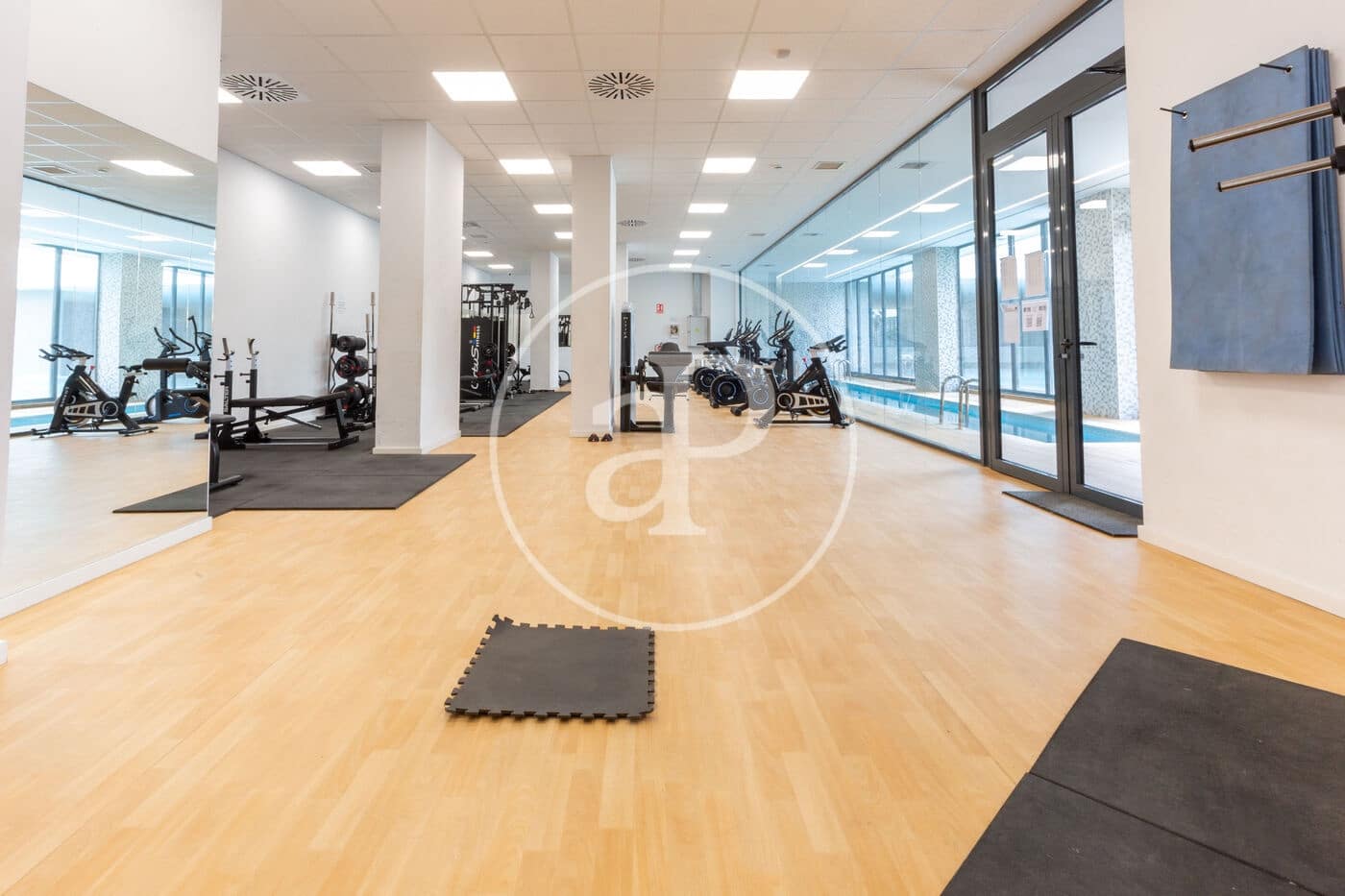 3 camera da letto Appartamento da affittare in Valencia citta con piscina - 2.500 € (Rif: 9188701)