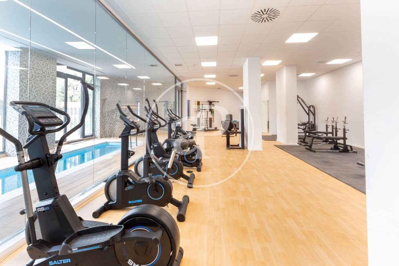 3 camera da letto Appartamento da affittare in Valencia citta con piscina - 2.500 € (Rif: 9188701)