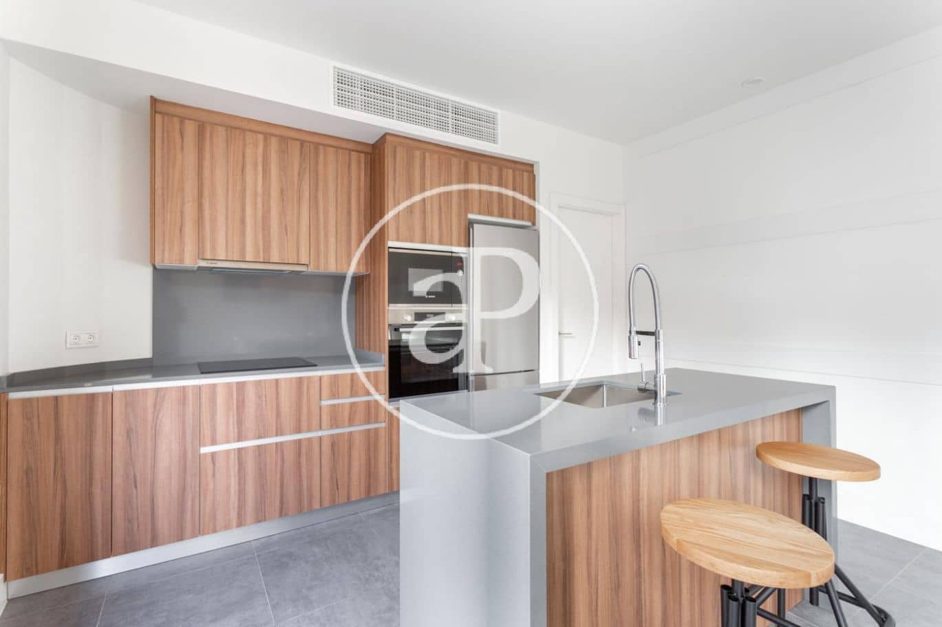 2 soveværelse Lejlighed til leje i Valencia by med swimmingpool garage - € 2.500 (Ref: 9191323)