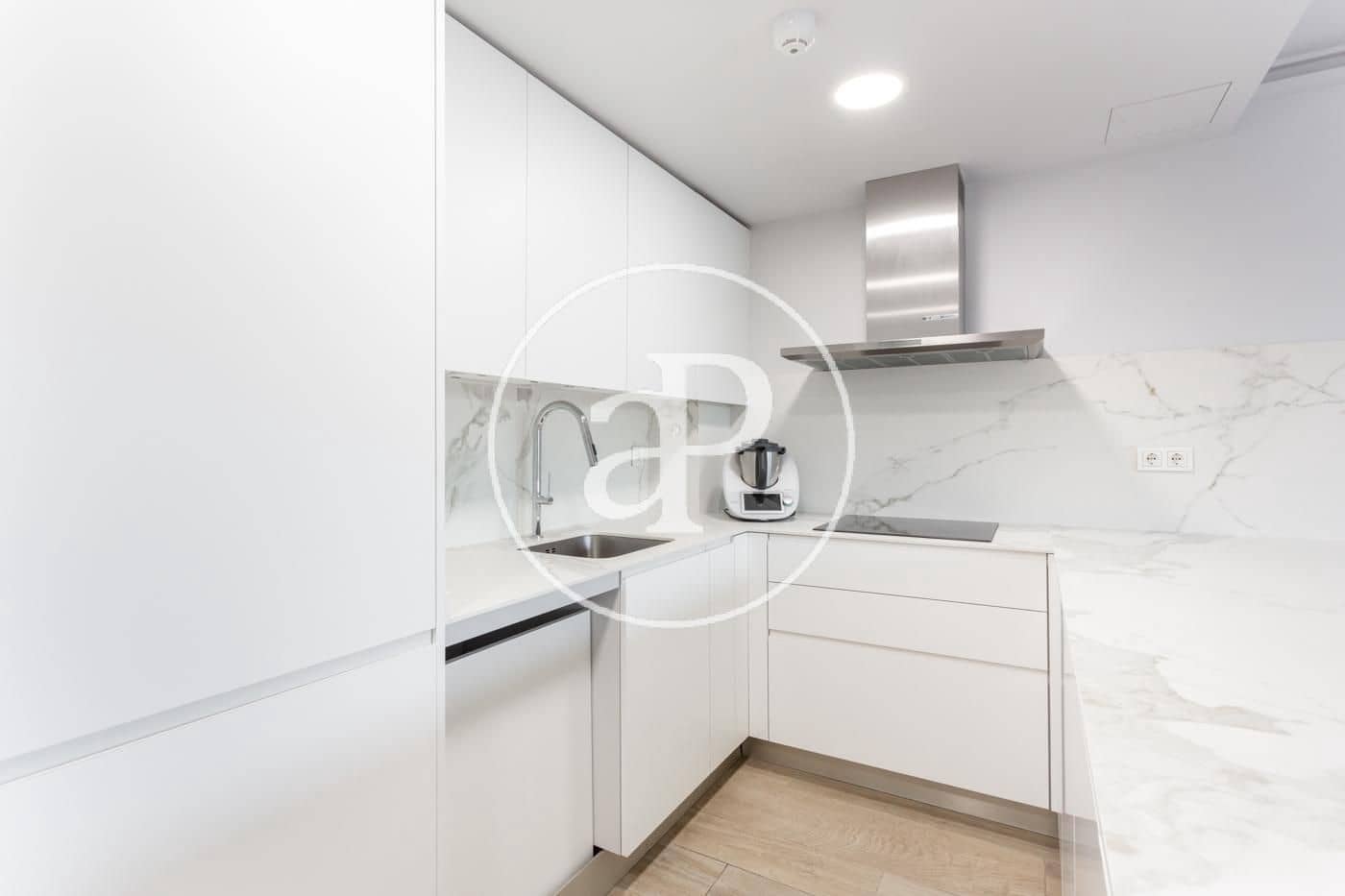 2 soveværelse Lejlighed til leje i Valencia by med swimmingpool garage - € 2.500 (Ref: 9191323)