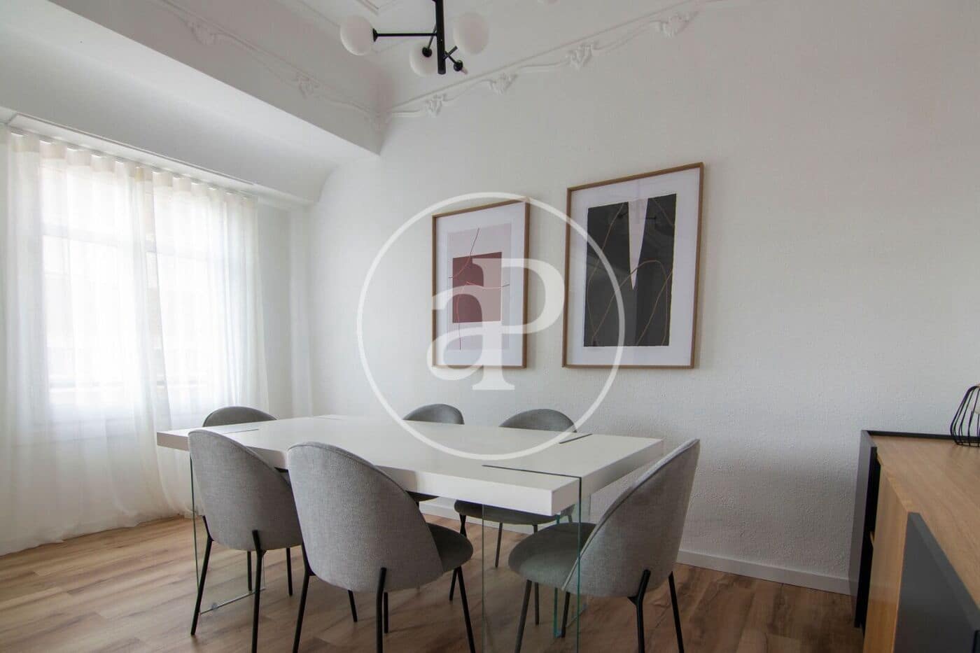 4 sovrum Lägenhet att hyra i Valencia stad - 3 200 € (Ref: 9192573)