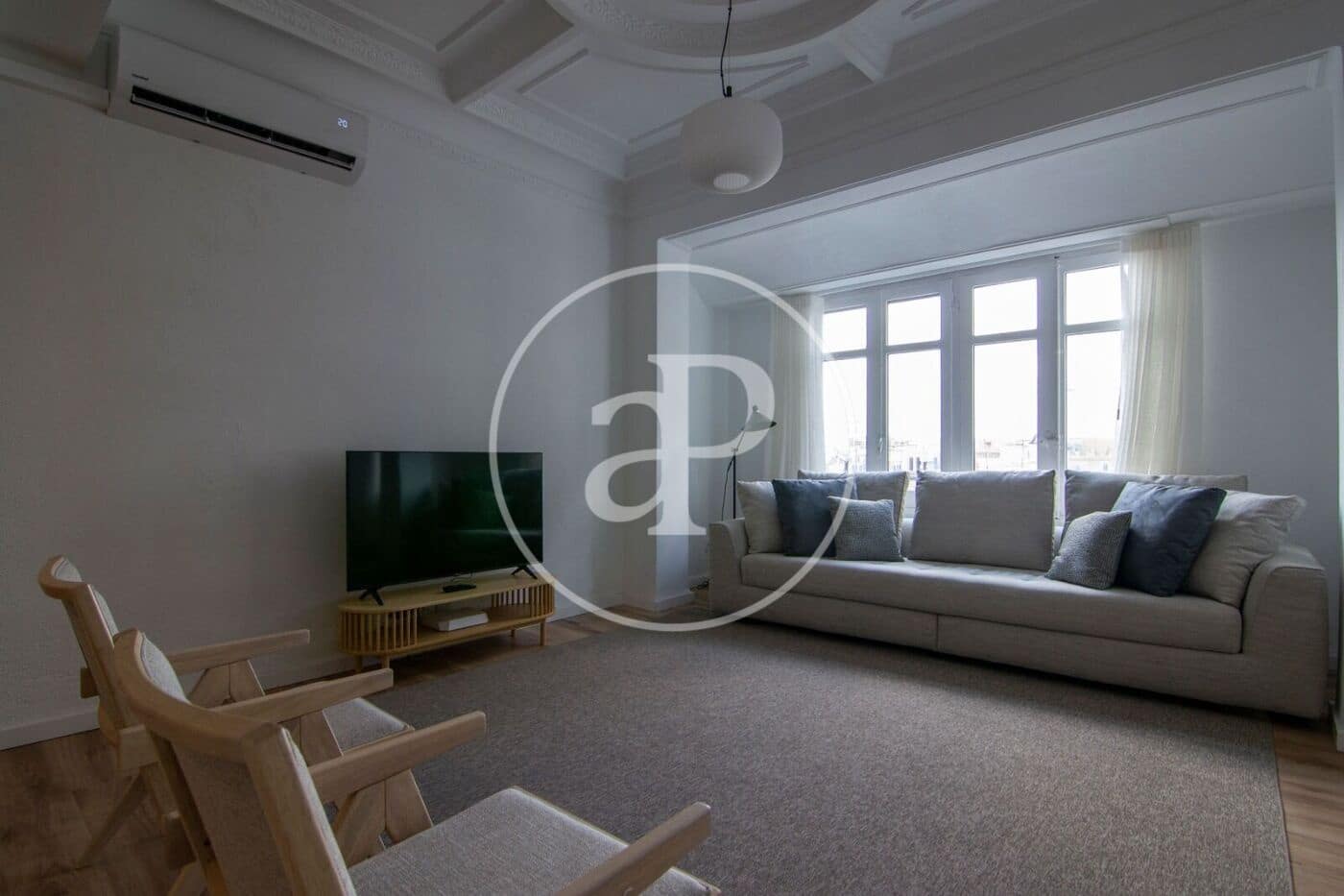 4 sovrum Lägenhet att hyra i Valencia stad - 3 200 € (Ref: 9192573)