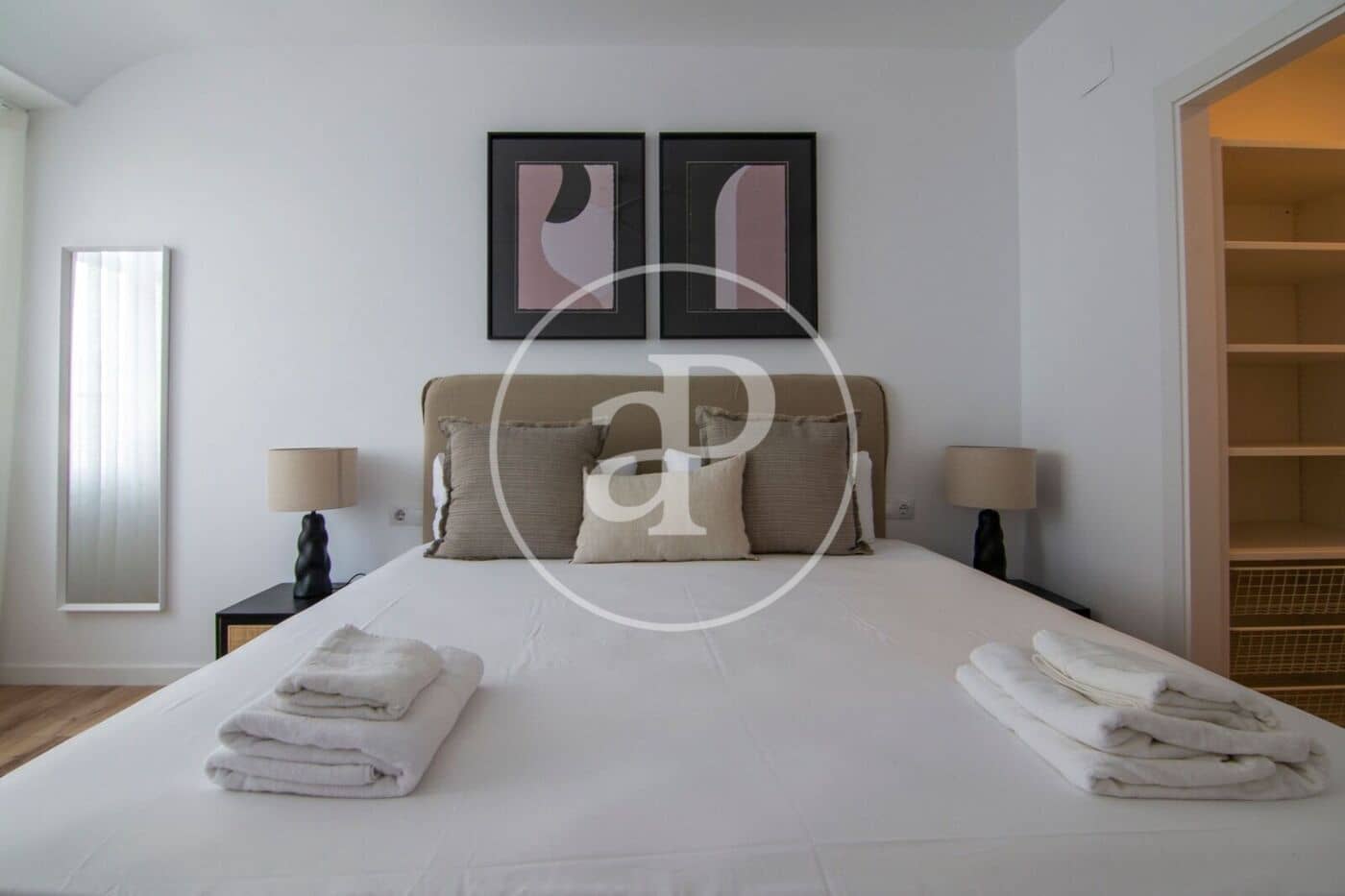 4 sovrum Lägenhet att hyra i Valencia stad - 3 200 € (Ref: 9192573)