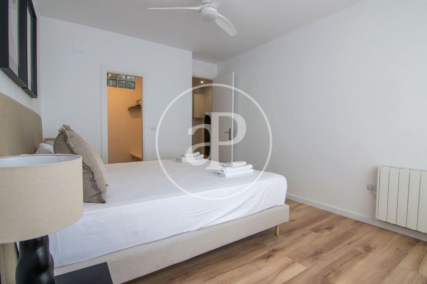 4 sovrum Lägenhet att hyra i Valencia stad - 3 200 € (Ref: 9192573)