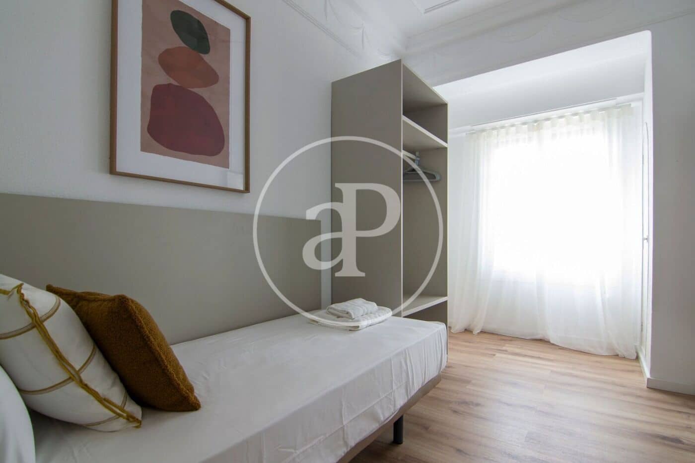 4 sovrum Lägenhet att hyra i Valencia stad - 3 200 € (Ref: 9192573)