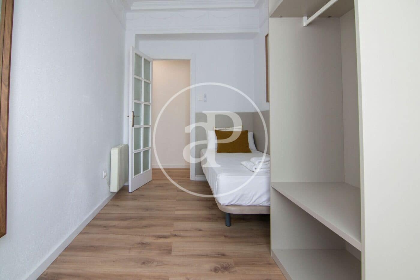 4 sovrum Lägenhet att hyra i Valencia stad - 3 200 € (Ref: 9192573)