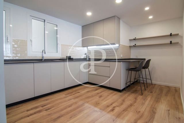 4 sovrum Lägenhet att hyra i Sant Francesc, Valencia stad - 3 200 € (Ref: 9192573)