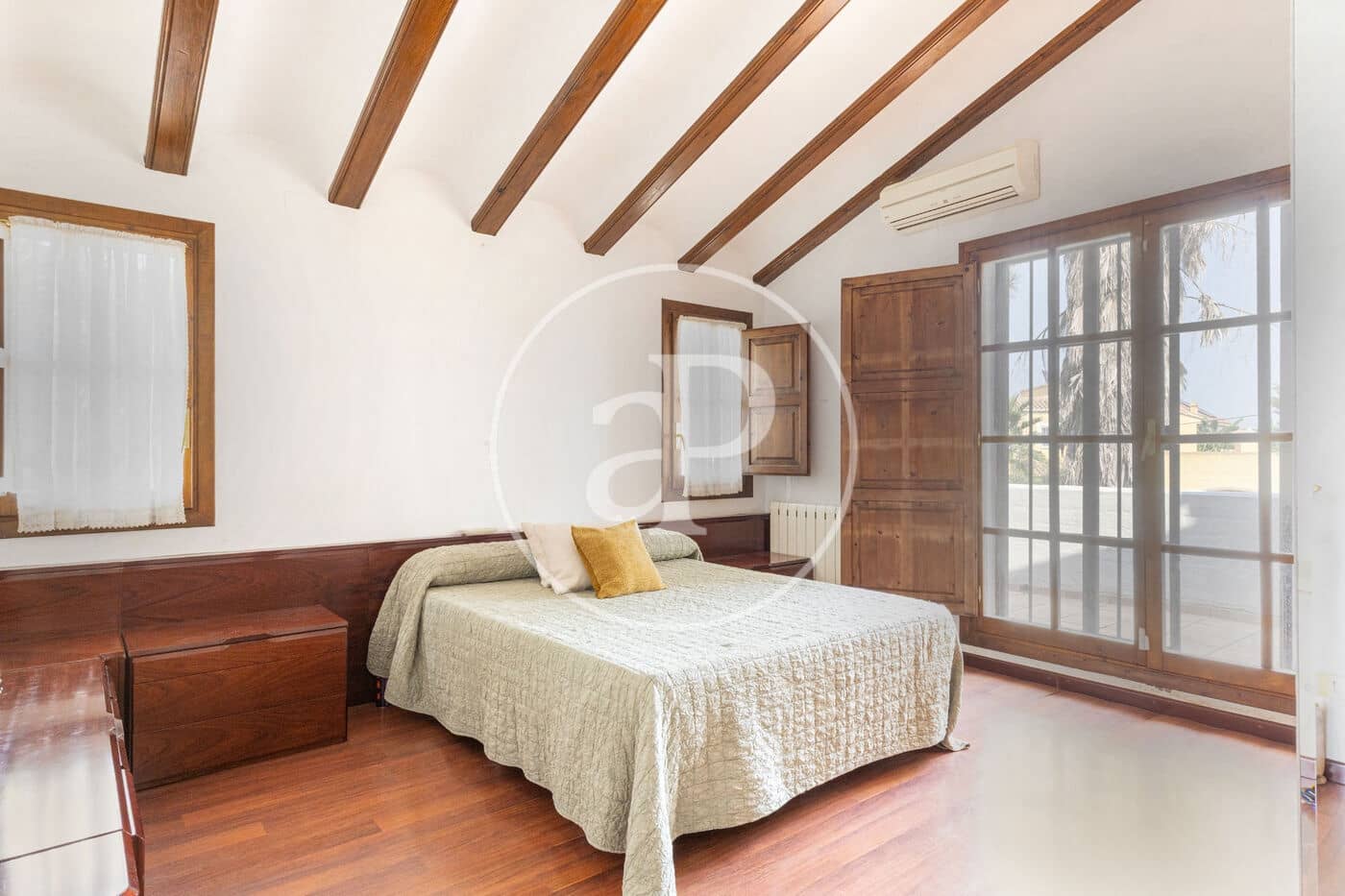 4 soveværelse Villa til salg i Betera med swimmingpool - € 720.000 (Ref: 9192574)