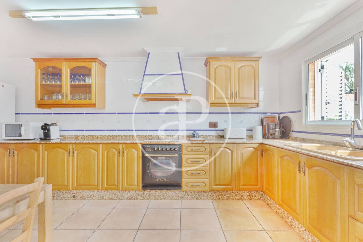 4 slaapkamer Villa te koop in Almarda met zwembad - € 618.000 (Ref: 9192578)