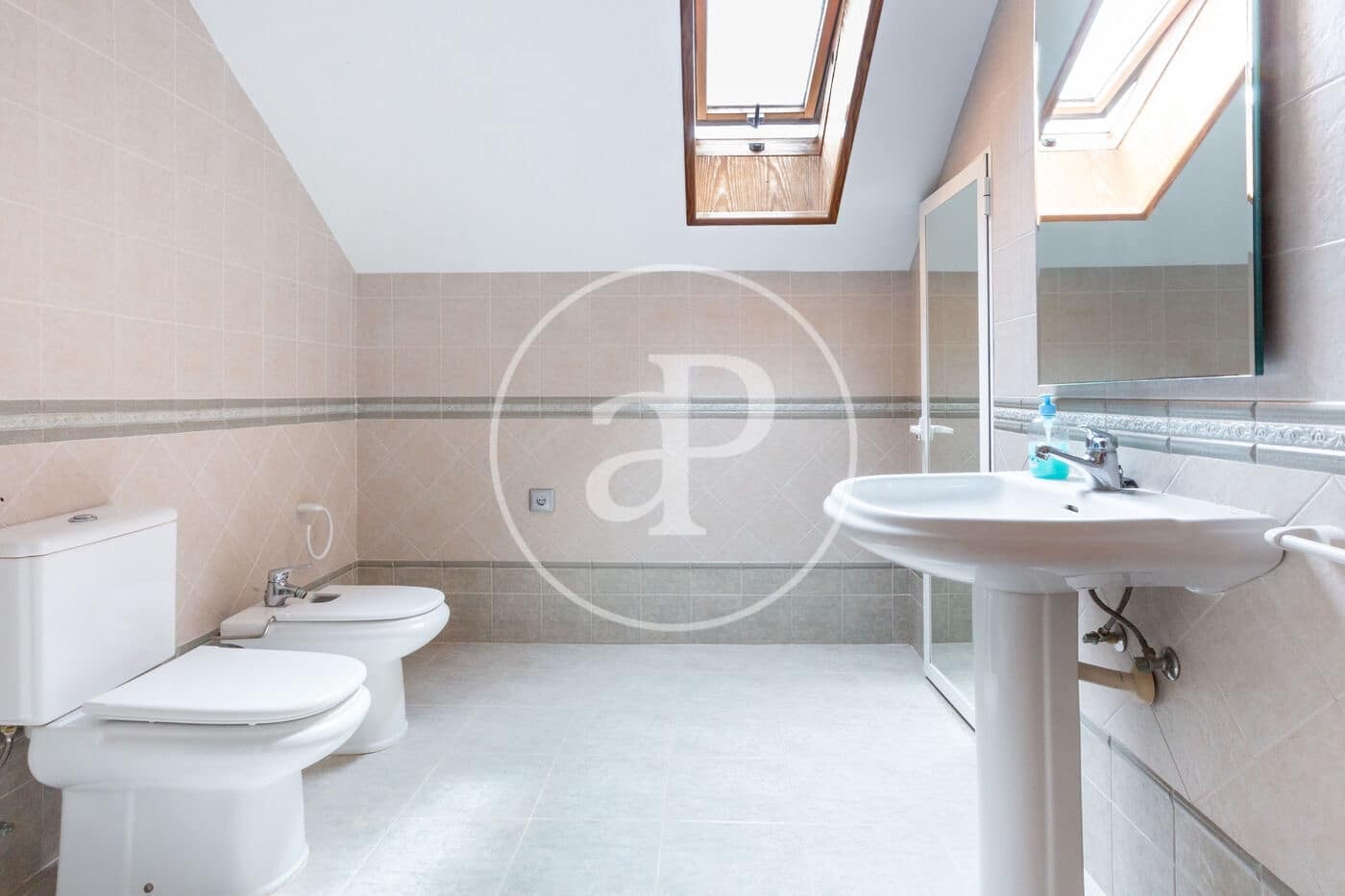 4 slaapkamer Villa te koop in Almarda met zwembad - € 618.000 (Ref: 9192578)