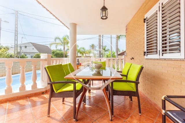 4 bedroom Villa for sale in Almarda, Sagunto / Sagunt with pool - € 618,000 (Ref: 9192578)