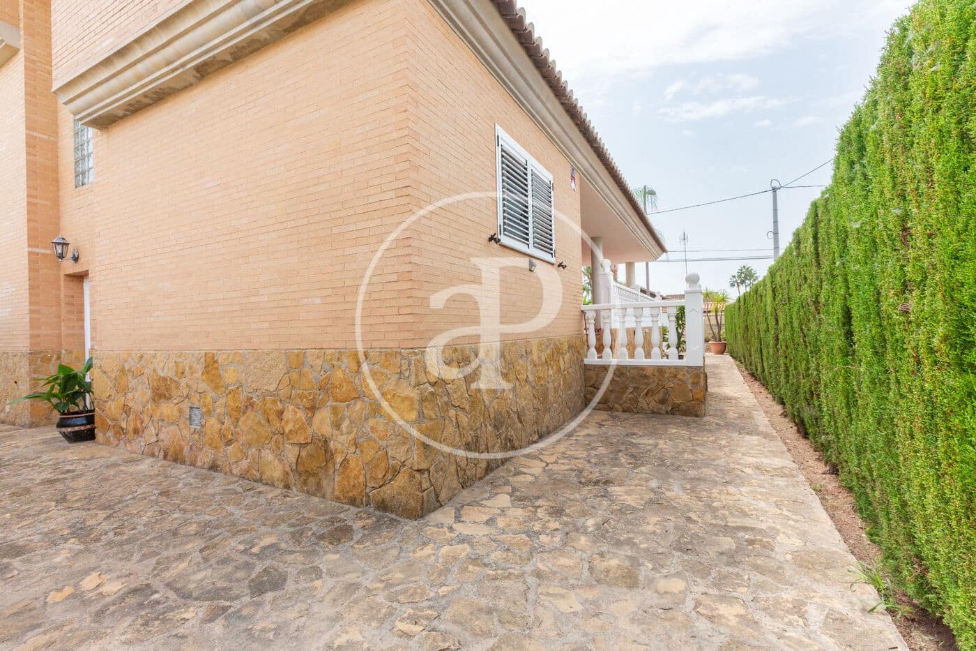 4 slaapkamer Villa te koop in Almarda met zwembad - € 618.000 (Ref: 9192578)