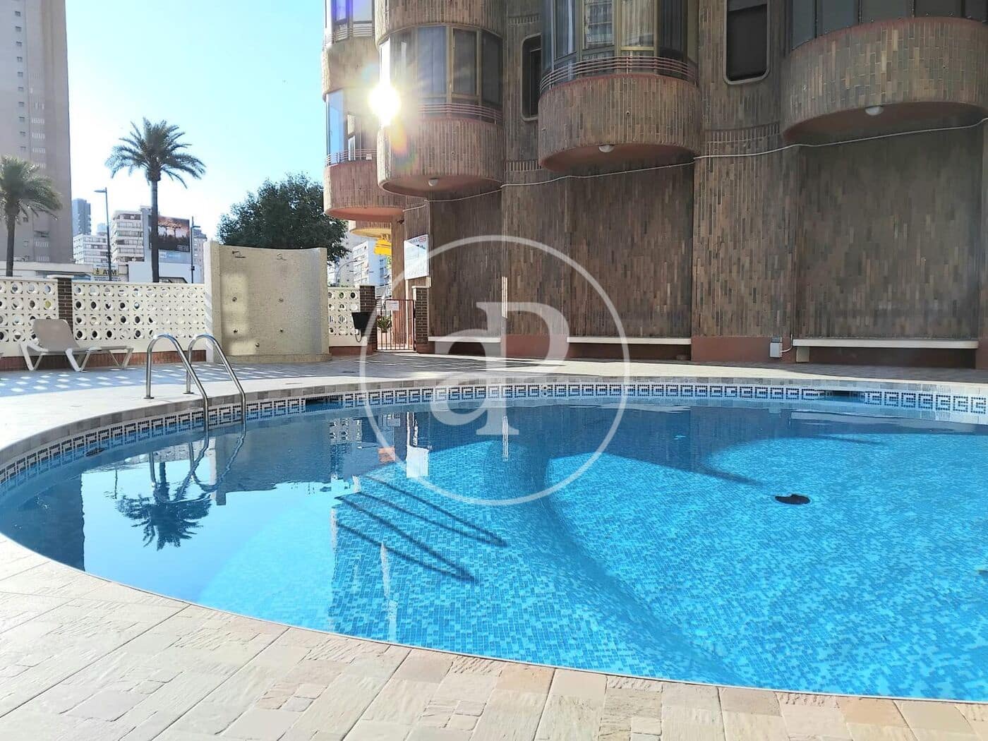1 soveværelse Lejlighed til salg i Benidorm med swimmingpool - € 185.000 (Ref: 9192579)