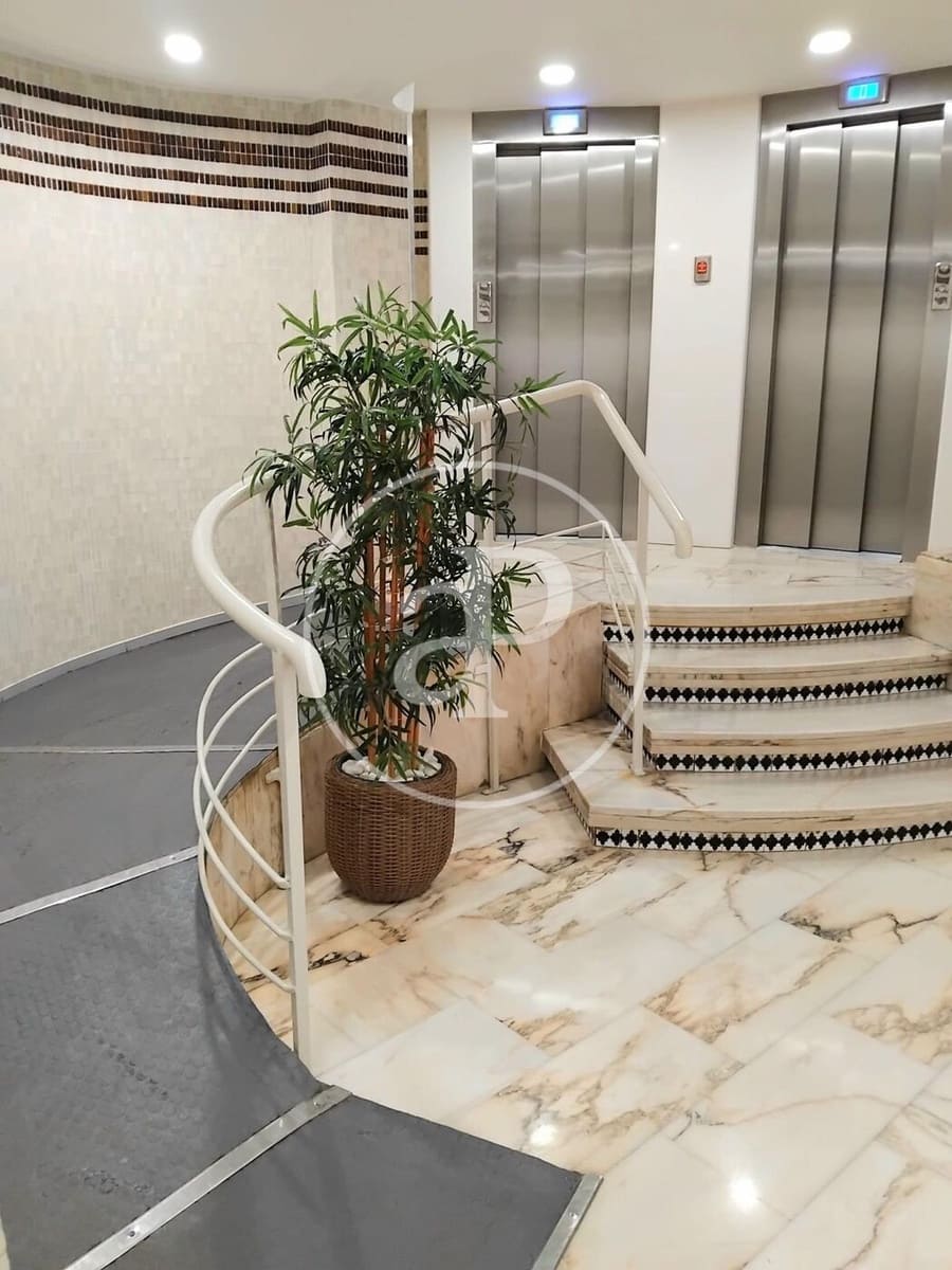 1 soveværelse Lejlighed til salg i Benidorm med swimmingpool - € 185.000 (Ref: 9192579)