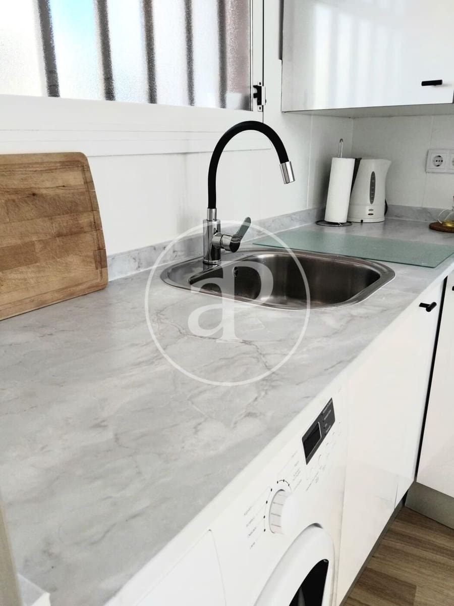 1 soveværelse Lejlighed til salg i Benidorm med swimmingpool - € 185.000 (Ref: 9192579)