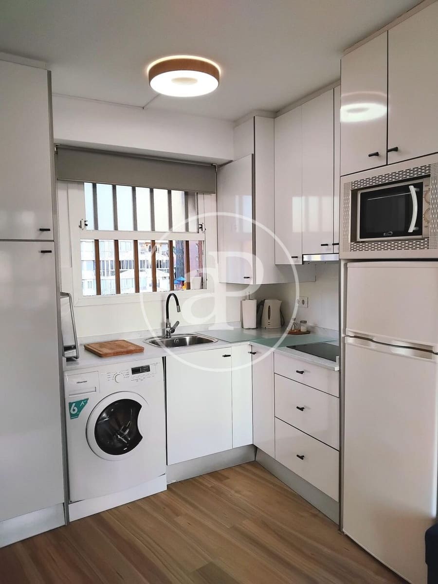 1 soveværelse Lejlighed til salg i Benidorm med swimmingpool - € 185.000 (Ref: 9192579)