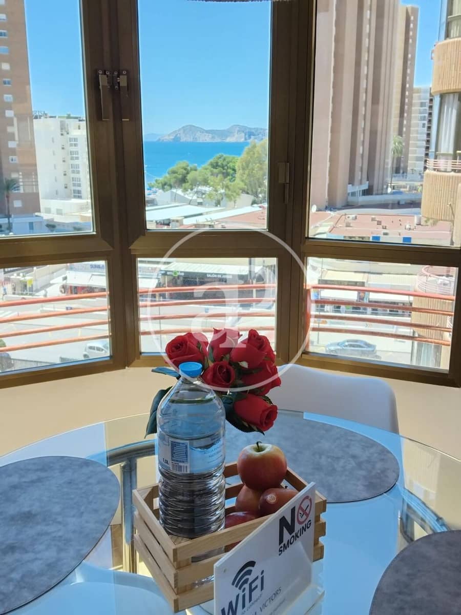 1 soveværelse Lejlighed til salg i Benidorm med swimmingpool - € 185.000 (Ref: 9192579)