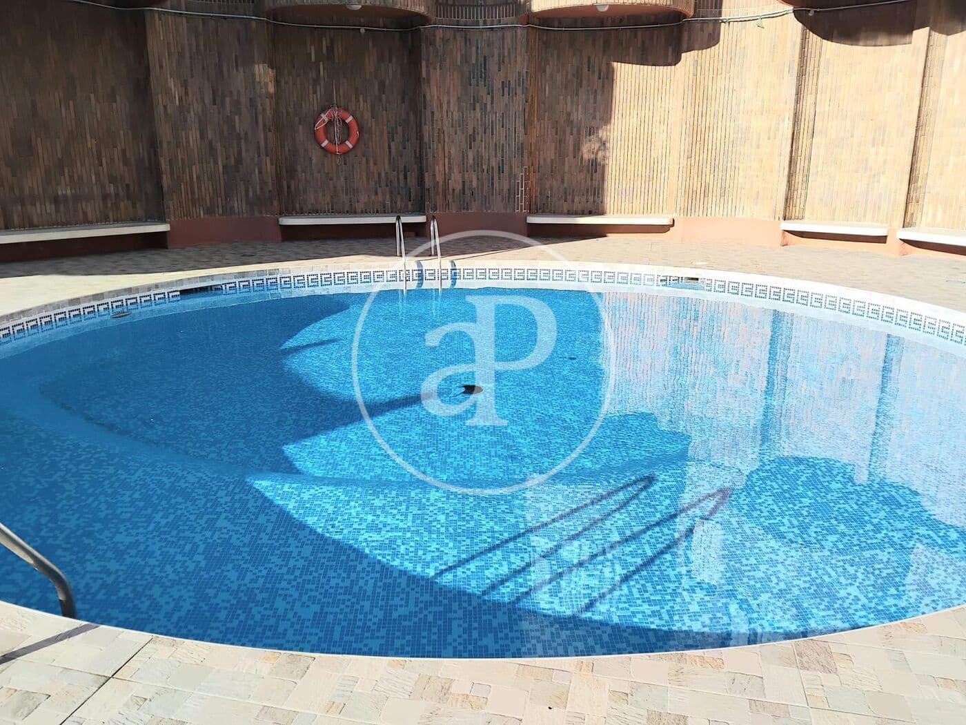 1 soveværelse Lejlighed til salg i Benidorm med swimmingpool - € 185.000 (Ref: 9192579)