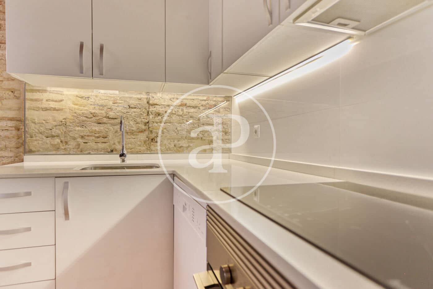 1 bedroom Apartment for rent in Valencia city - € 1,300 (Ref: 9197976)