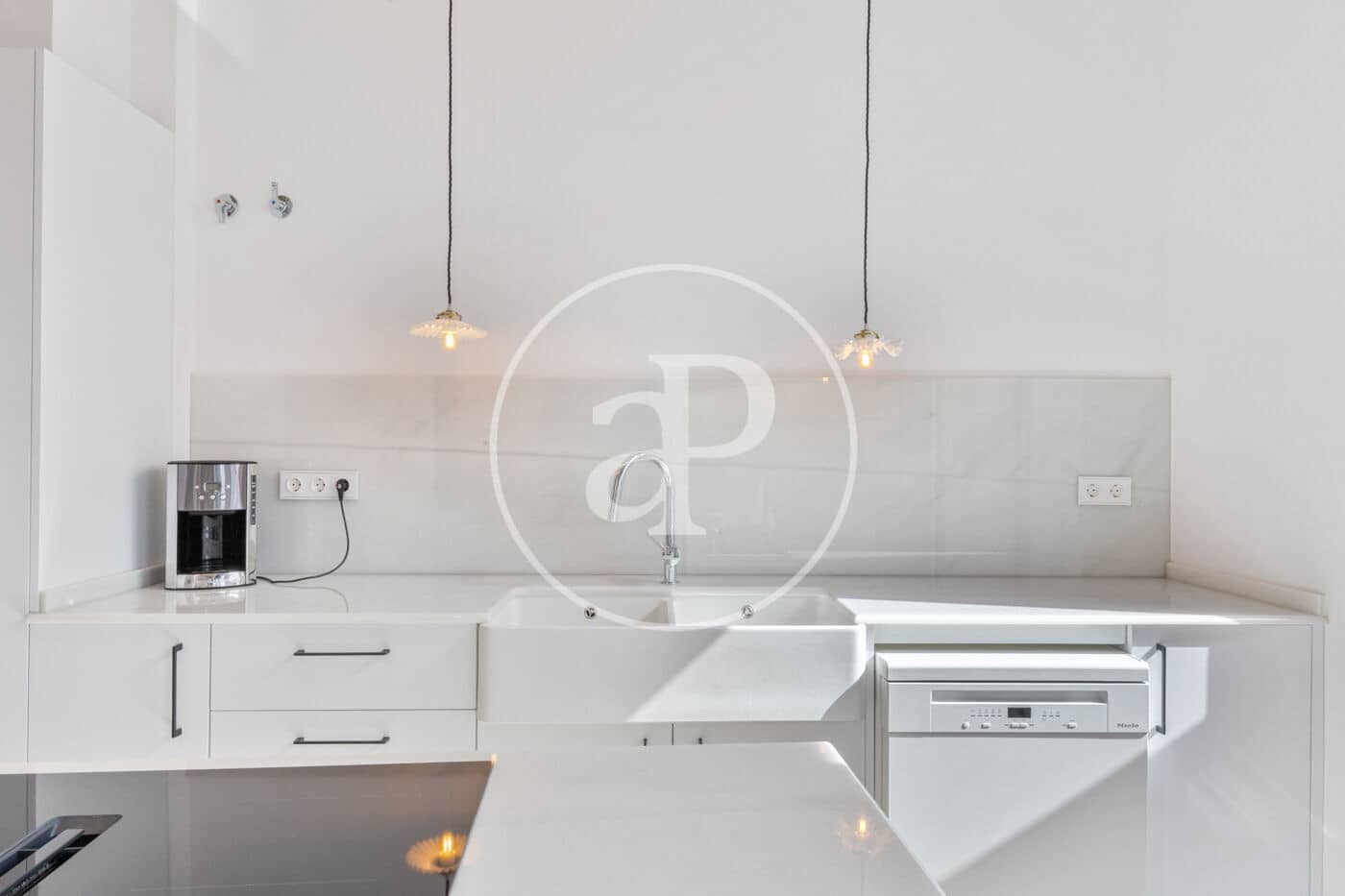 2 quarto Apartamento para arrendar em Valencia cidade - 2 980 € (Ref: 9200749)