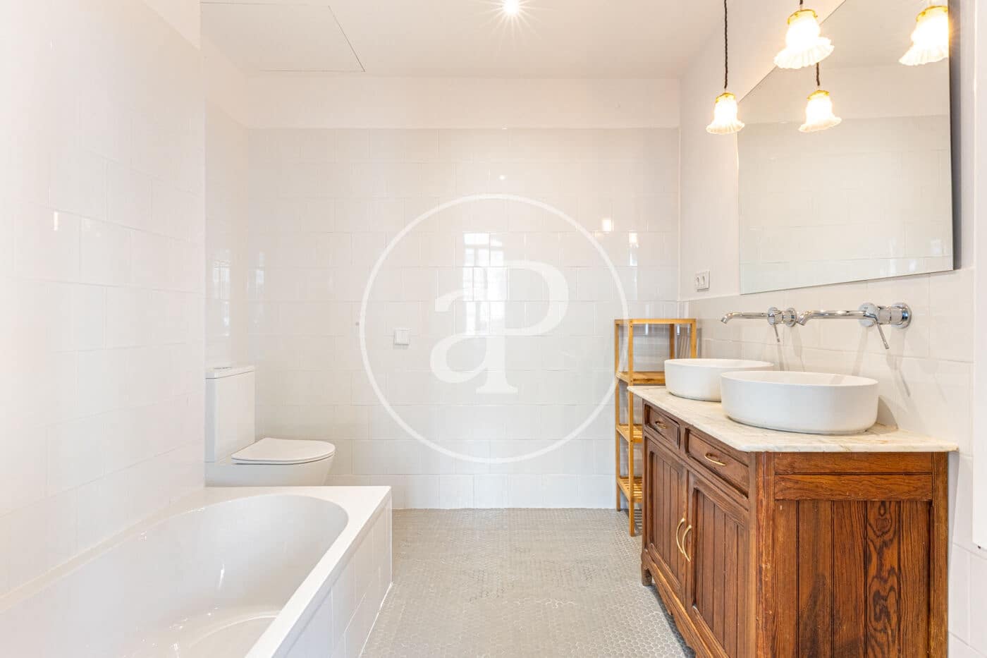 2 quarto Apartamento para arrendar em Valencia cidade - 2 980 € (Ref: 9200749)