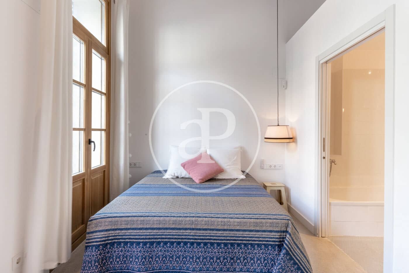 2 quarto Apartamento para arrendar em Valencia cidade - 2 980 € (Ref: 9200749)