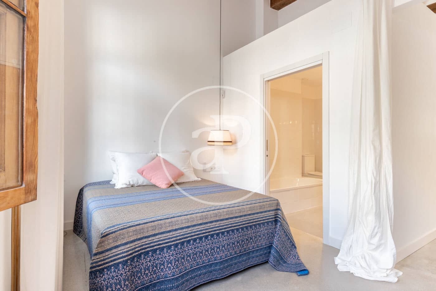 2 quarto Apartamento para arrendar em Valencia cidade - 2 980 € (Ref: 9200749)