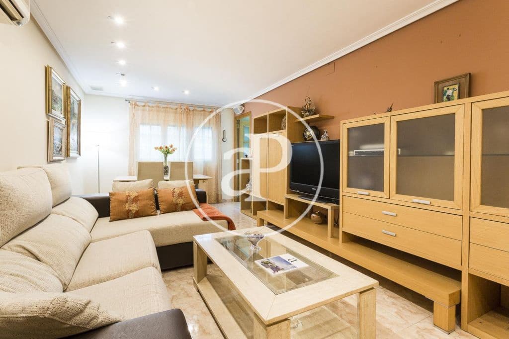 3 sovrum Lägenhet att hyra i Valencia stad - 1 900 € (Ref: 9200750)