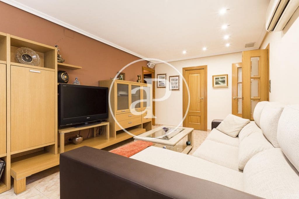 3 sovrum Lägenhet att hyra i Valencia stad - 1 900 € (Ref: 9200750)