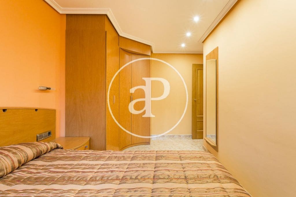 3 sovrum Lägenhet att hyra i Valencia stad - 1 900 € (Ref: 9200750)