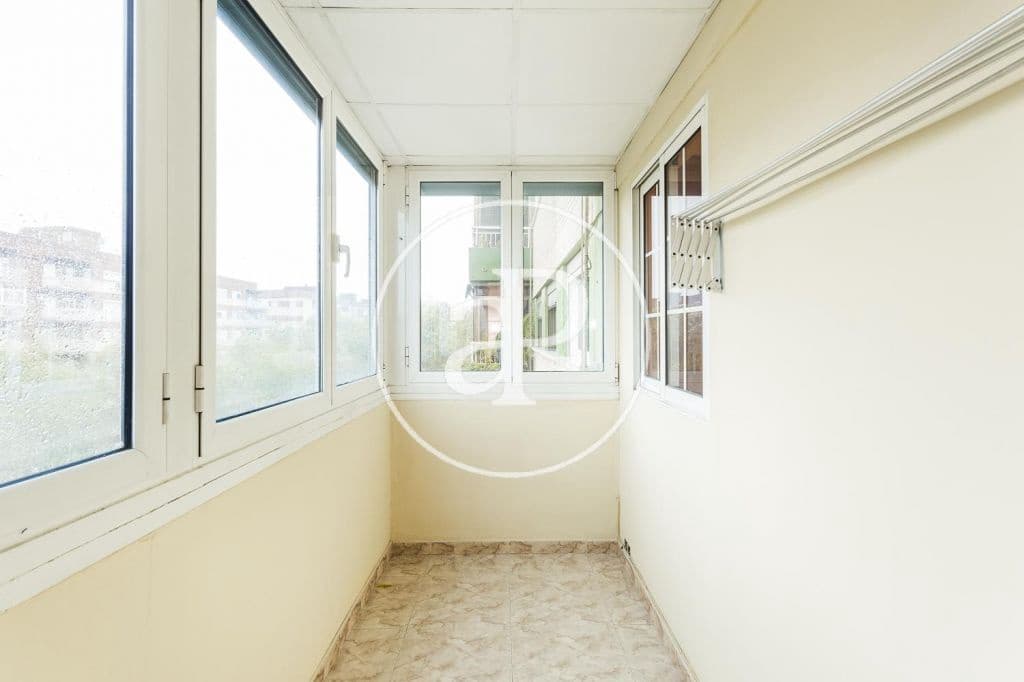 3 sovrum Lägenhet att hyra i Valencia stad - 1 900 € (Ref: 9200750)